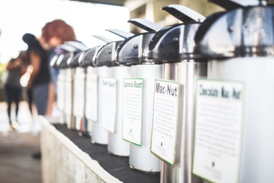 Hawaii: Big Island Volcanoes Day Tour with Dinner and Pickup - Visiting Punaluu Bake Shop and Black Sand Beach