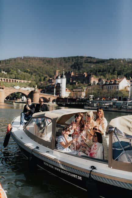 Heidelberg: Boat ride Heidelberg private boat with captain 3.5 hours for up to 12 guests - Starting Point and Easy Access at Neckarstaden 25