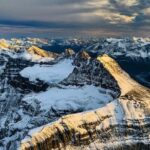 Helicopter Tour over the Canadian Rockies - The Unique Appeal of Glacier and Lake Overlooks