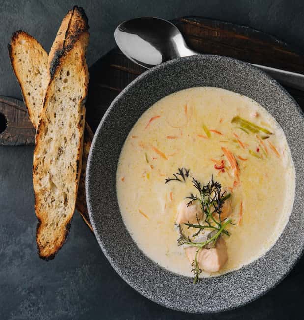 Helsinki: A Food Lovers Guided Walk with a Local - Meeting at the Havis Amanda Statue: Central Helsinki Start Point