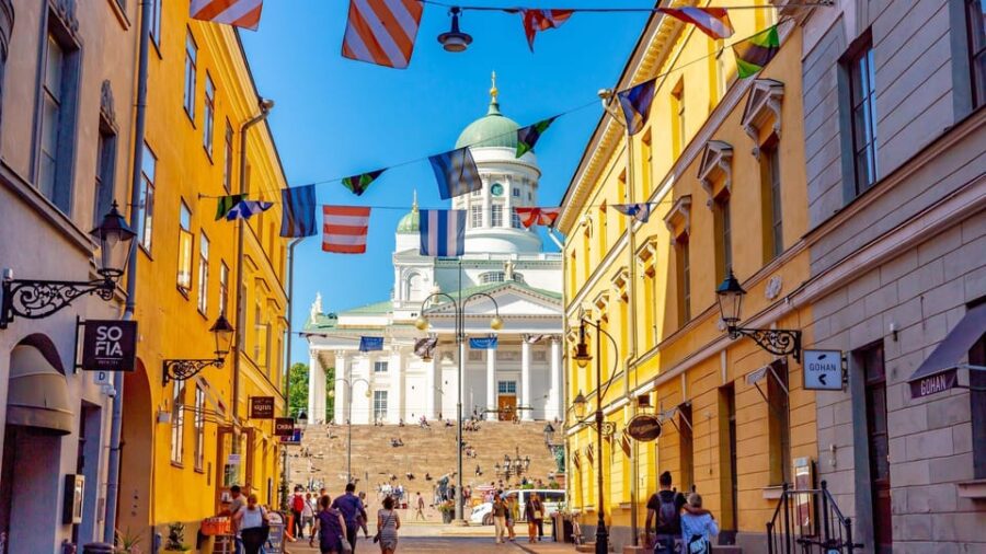 Helsinki VIP Tour and Medieval Porvoo - Exploring Helsinki’s Main Sights with a Personal Guide