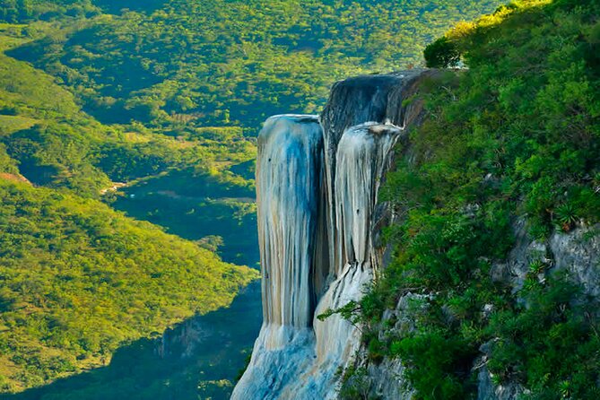 Hierve el Agua Guided Full Day Tour in Oaxaca - Tasting Traditional Oaxacan Food at a Buffet Restaurant