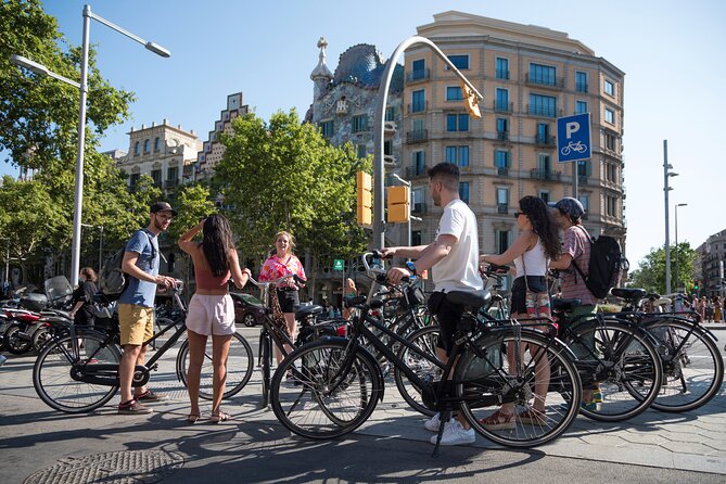 Highlights Bike Tour in Barcelona - Visiting Gaudí’s Masterpieces: Casa Batlló and Casa Mila