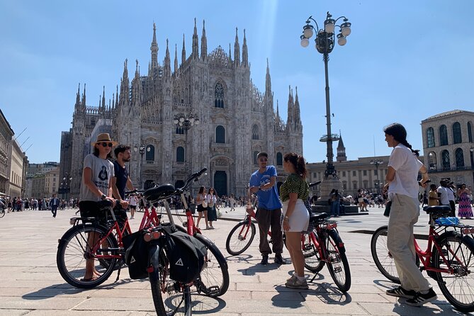 Highlights of Milan Bike Tour - Highlights of the Night Tour: Modern Skyscrapers and Historic Gems