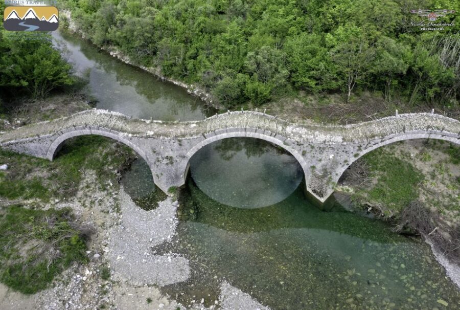 Hiking at the Stone bridges & traditional villages of Zagori - Exploring the Famous Plakida (Kalogeriko) Stone Bridge