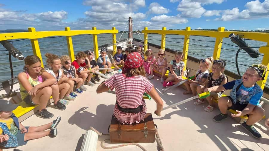 Hilton Head: Child-Friendly Pirate Cruise with Face Painting - Meeting Point and Access to the Pirate Adventure