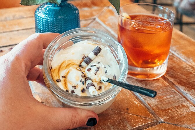 Historic Charm Tour: Food & History in the Victorian Highlands - Passing by Cave Hill Cemetery and Louisville’s Notable Figures