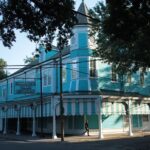 Historic Garden District Walking Tour - Exploring Lafayette Cemetery No. 1