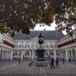 Historical Tour of The Hague - Exploring the Prison and Historical Dark Spots