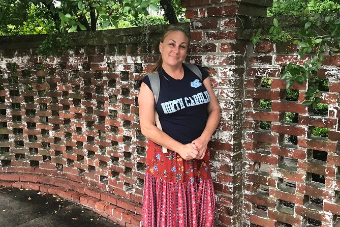 History and Architecture Walking Tour - Touring Iconic Historic Homes and Gardens