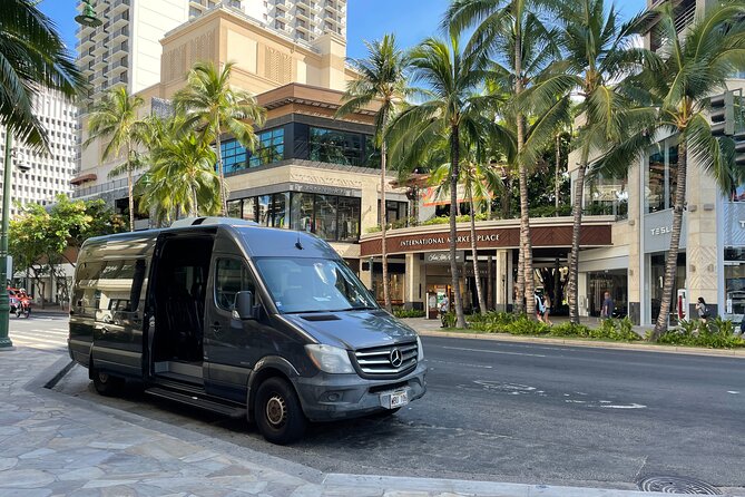 HNL Airport & Waikiki Private Transfer by Brand New Mercedes Van - Arrival Process and Communication Before Landing