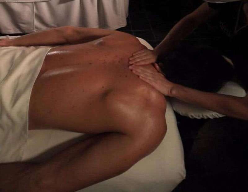 Holistic Massage - What Is a Holistic Massage and How Does It Work?