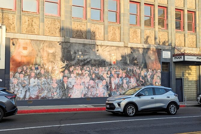 Hollywood Walk of Fame Self-Guided Walking Audio Tour - The Starting Point at Hollywood Blvd and the Convenience of Downloading