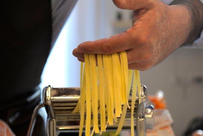Home Cooking in Testaccio: Cacio e Pepe, Amatriciana, Carbonara - Making Three Iconic Roman Sauces