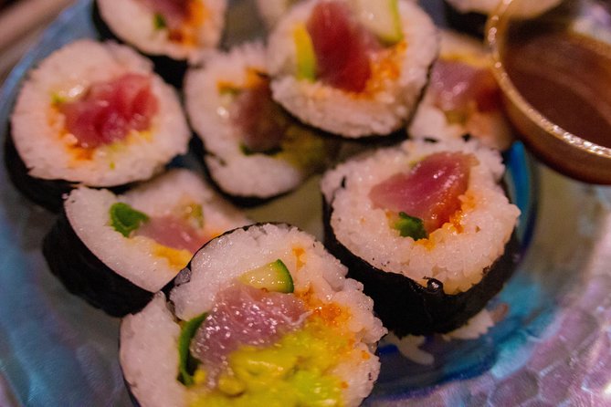 Honolulu's Walking Food Tour - Discover Honolulus Top Lunch Foods