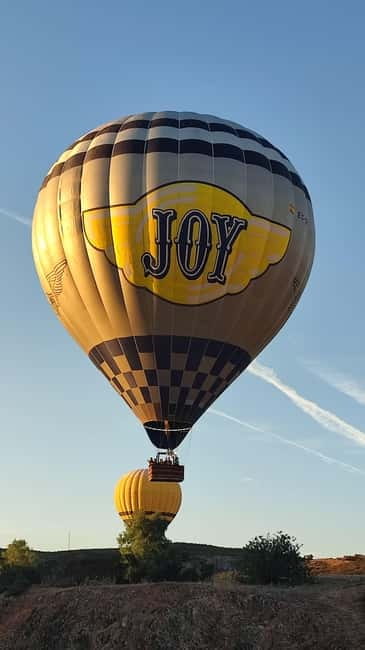 Hot air balloon ride in Arcos de la Frontera (Cádiz) - Starting the Experience at Dawn in Arcos de la Frontera
