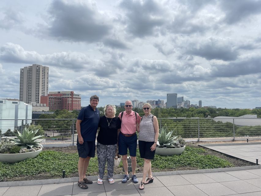 Houston: Astroville Executive Private Houston City Tour - Luxurious Transport in a Private Mercedes Shuttle