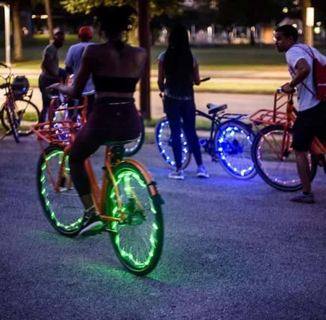Houston: LED Night Light Bike Ride with Music - Starting Point and Meeting Logistics in Houston