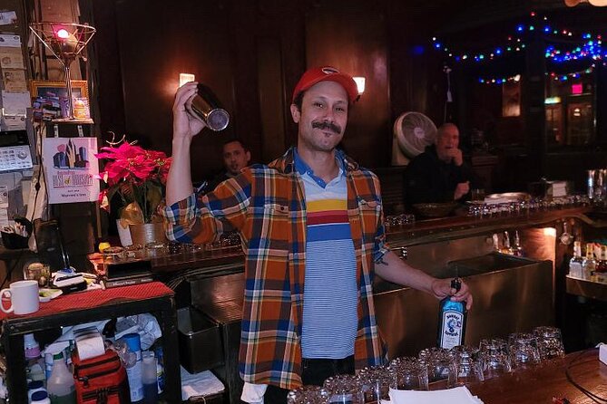 Howdy H-Town Street Art & Small Bar Tour - Starting Point at Market Square Park