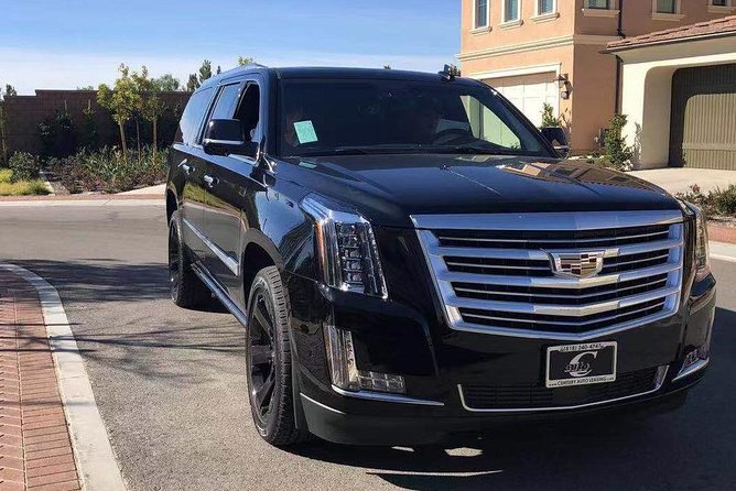 Huatulco - Luxury Private Transport Service - The Vehicles and Comfort Features of the Private Transfer