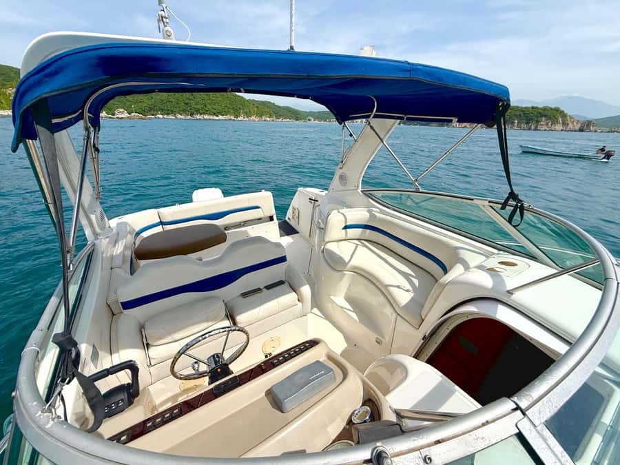 Huatulco: Sunset Yacht Cruise with drinks - Starting Point: Hotel Pickup and Pier Access
