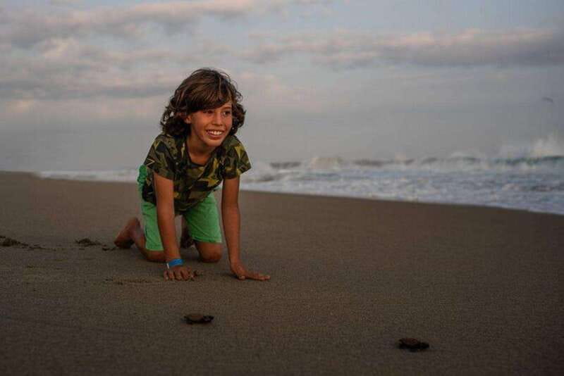 Huatulco: Unique Turtle Sanctuary & Sunset Experience - The Role of the Guided Tour and Live Commentary