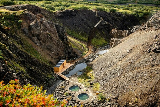 Husafell Canyon Baths Tour - Scenic Hiking in the Icelandic Highlands