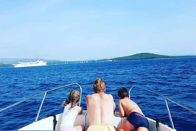 Hvar-Brac-Solta speedboat tour from Split or Trogir - What Makes the Speedboat Comfortable and Reliable