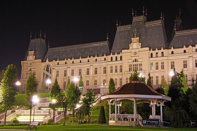 Iasi City Tour - Visiting the City’s Administrative and Cultural Centers