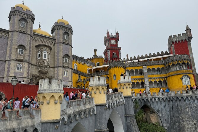 Iconic Sintra: Quinta da Regaleira, Cabo da Roca, Cascais - Authentic Portuguese Lunch by the Sea