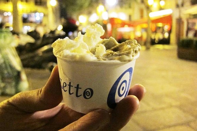 Illuminated Milan Tour for Kids and Families with Gelato & Pizza - Discovering Medieval Charm at Piazza Mercanti