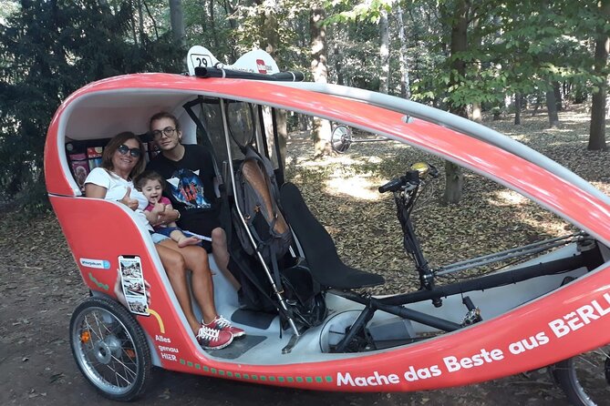 Individual City Tour - Rickshaw Sightseeing in Berlin - The Tour’s Flexible Itinerary and Iconic Stops