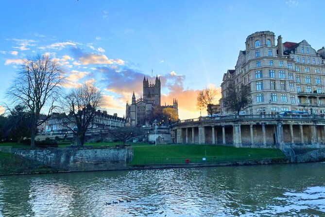 Interactive Treasure Hunt Experience of Bath's Secrets - Exploring Bath’s Architectural Mysticism and Quirks