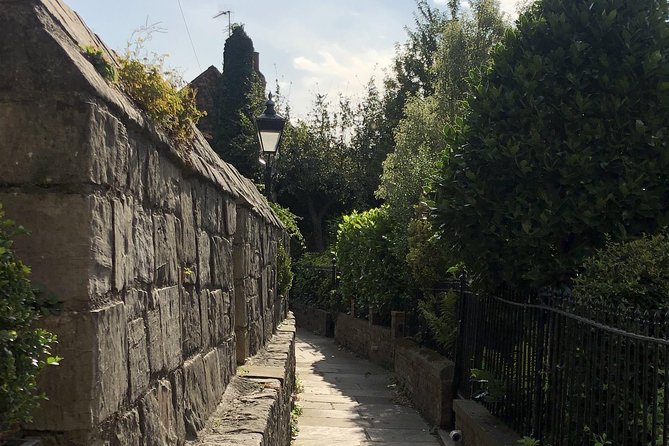 Interactive Treasure Hunt Experience of York's Secret - How the Clues Guide You Through York