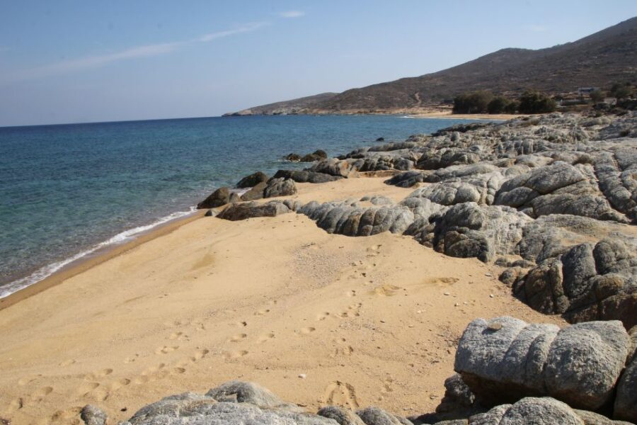 Ios Island: Speedboat Cruise from Mylopotas Beach - Mylopotas Beach: The Starting Point of Your Cruise
