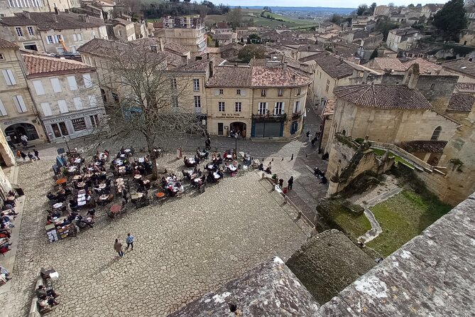Isaac Newtons Trail: Puzzle Quest in Saint-Émilion - Navigating Saint-Émilion’s Architectural and Historical Highlights