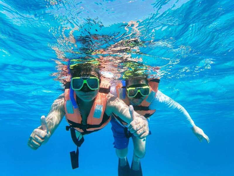 Isla Mujeres: Catamaran with Open Bar, Snorkeling and Lunch - Pickup and Departure from Cancun