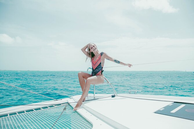 Isla Mujeres Cruise with Beach Club, Snorkel, Lunch and Open Bar - Start at Marina Las Perlas with Comfortable Catamaran Cruising