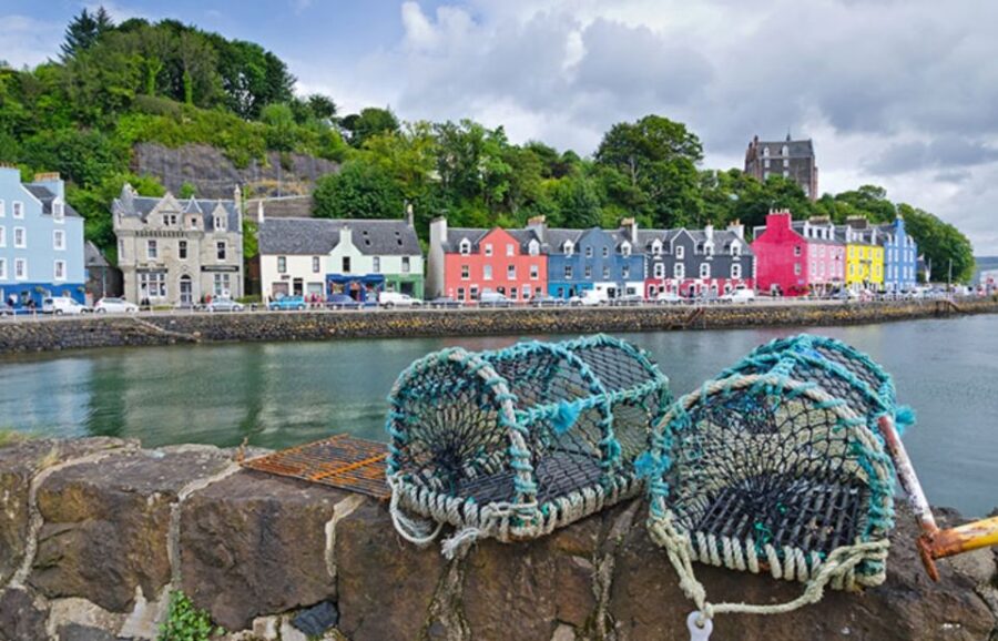 Isle of Mull and Iona 3-Day Small-Group Tour from Glasgow - Discover Tobermory, the Colorful Harbour Town on Mull