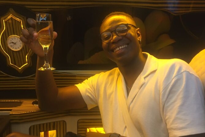 Istanbul Airport Luxury Minivan Transfer Meet Transfer - The Comfort and Features of the Private Minivan