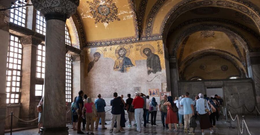 Istanbul: Hagia Sophia & Basilica Cistern Tour with Tickets - Starting from the Historic Sultanahmet Neighborhood