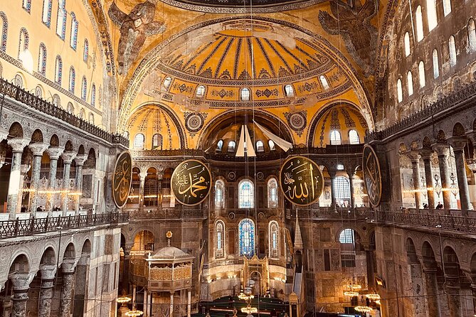 Istanbul Highlights Blue Mosque, Hagia Sophia, Cisterns and More! - Beginning at the German Fountain in Istanbuls Old Town