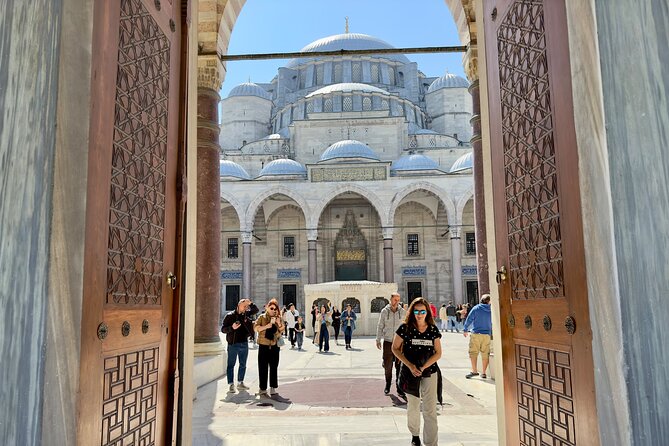 Istanbul Old City: Basilica Cistern - Blue Mosque - Grand Bazaar - The Blue Mosque: A Stunning Ottoman Icon