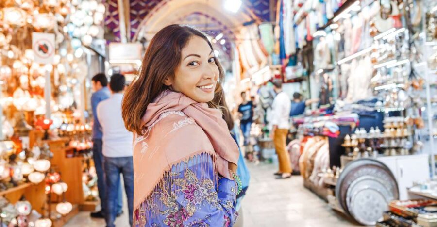 Istanbul: Professional photoshoot at Grand Bazaar - Discover the Unique Charm of the Grand Bazaar as a Photoshoot Venue