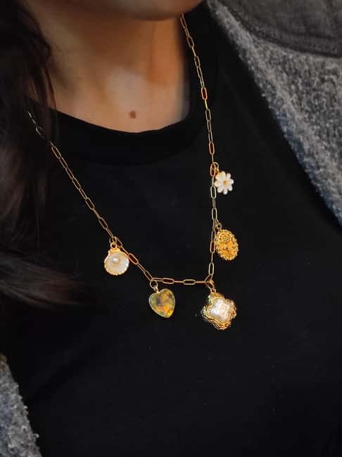 Istanbul: Steel Chain & Charm Jewelry Workshop - The Unique Setting in Istanbuls Jewelry Studio