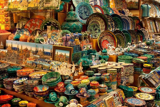 Istanbul Turkish Shopping Experience - Discover the Historic Charm of the Grand Bazaar
