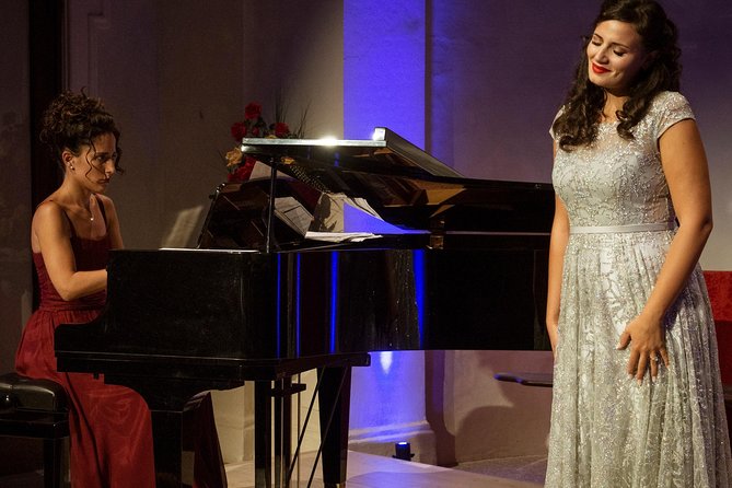 Italian Opera in Siena Experience - The Performers: Talented Opera Singers from Italy and Abroad