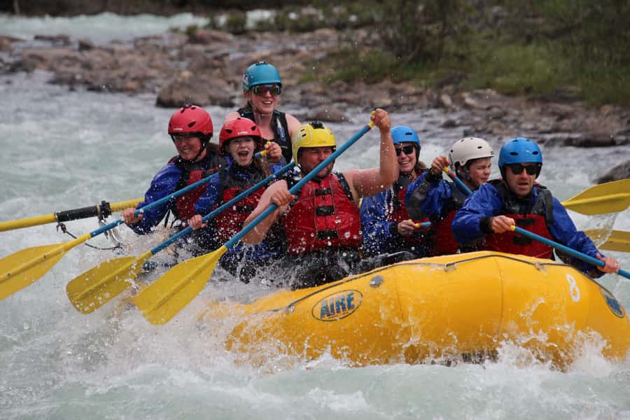 Jasper National Park: Sunwapta River White Water Rafting - Navigating the Sunwapta River Rapids