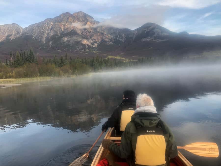 Jasper: Pyramid Lakes Guided Canoe Trip with Snacks & Drinks - The Design of the Handcrafted Canoe
