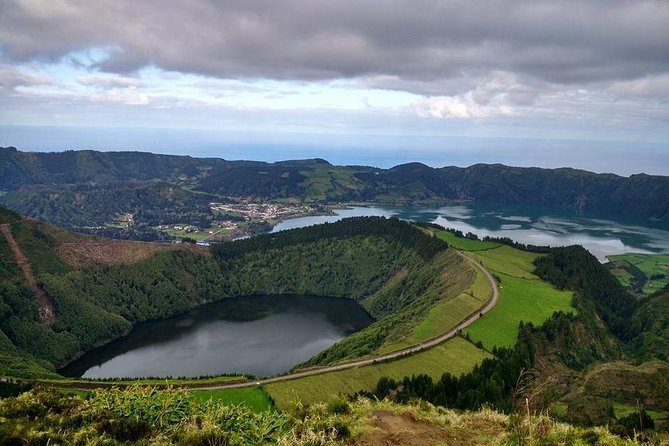 Jeep  Off-road Excursion w/ lunch  Sete Cidades (Shared) - Scenic Stops at Lagoa do Canario and Boca do Inferno